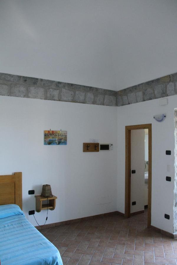 Le Case Dei Pescatori - Residence La Guardia Ponza Exterior photo