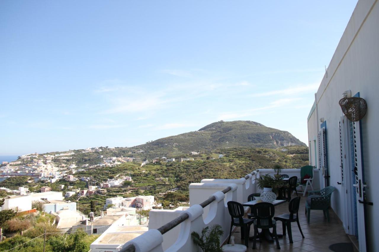 Le Case Dei Pescatori - Residence La Guardia Ponza Exterior photo