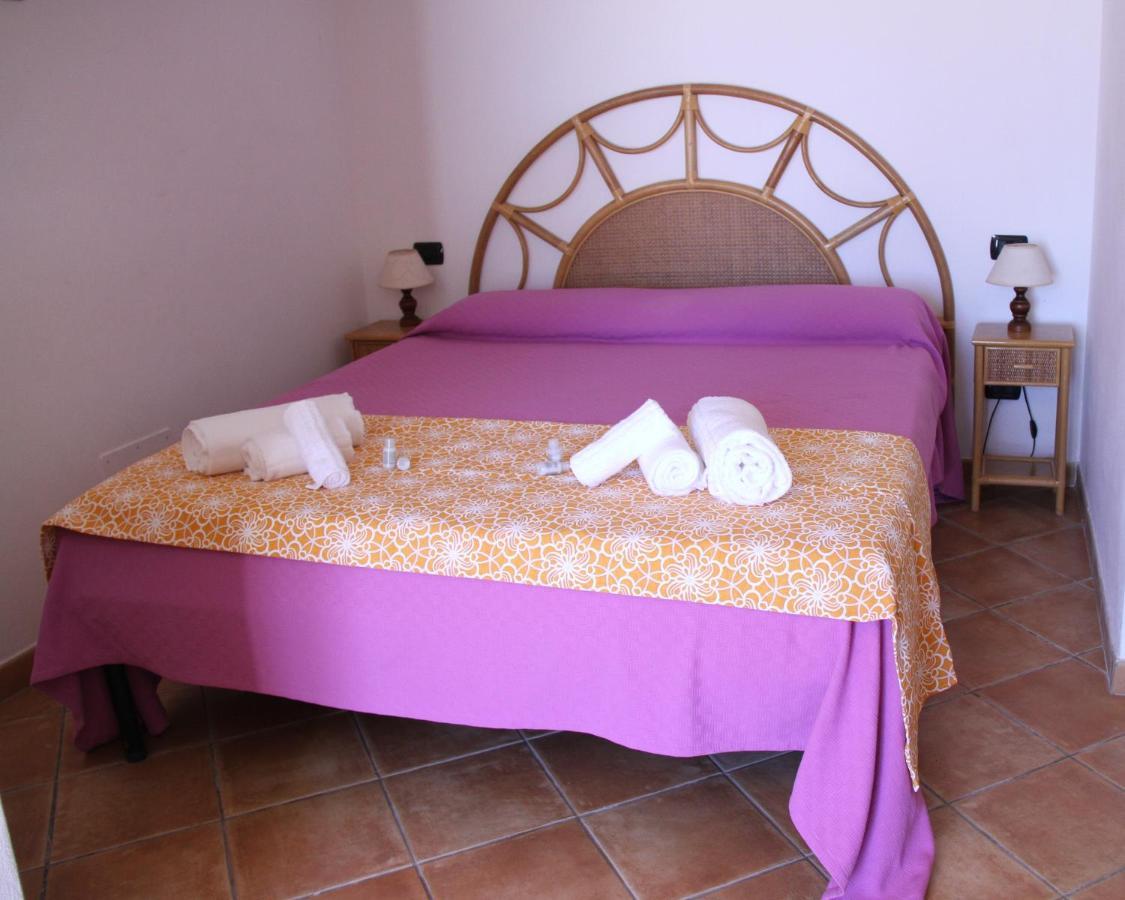 Le Case Dei Pescatori - Residence La Guardia Ponza Exterior photo