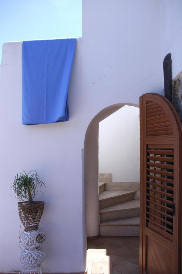 Le Case Dei Pescatori - Residence La Guardia Ponza Exterior photo