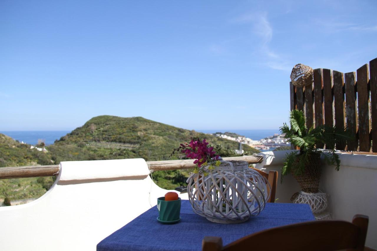 Le Case Dei Pescatori - Residence La Guardia Ponza Exterior photo