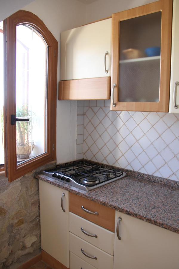 Le Case Dei Pescatori - Residence La Guardia Ponza Exterior photo